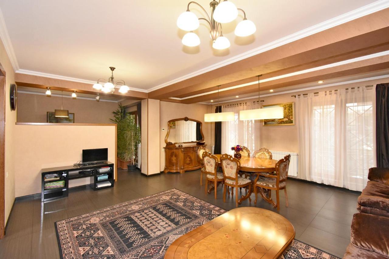 Dos Guest House Jerevan Eksteriør billede