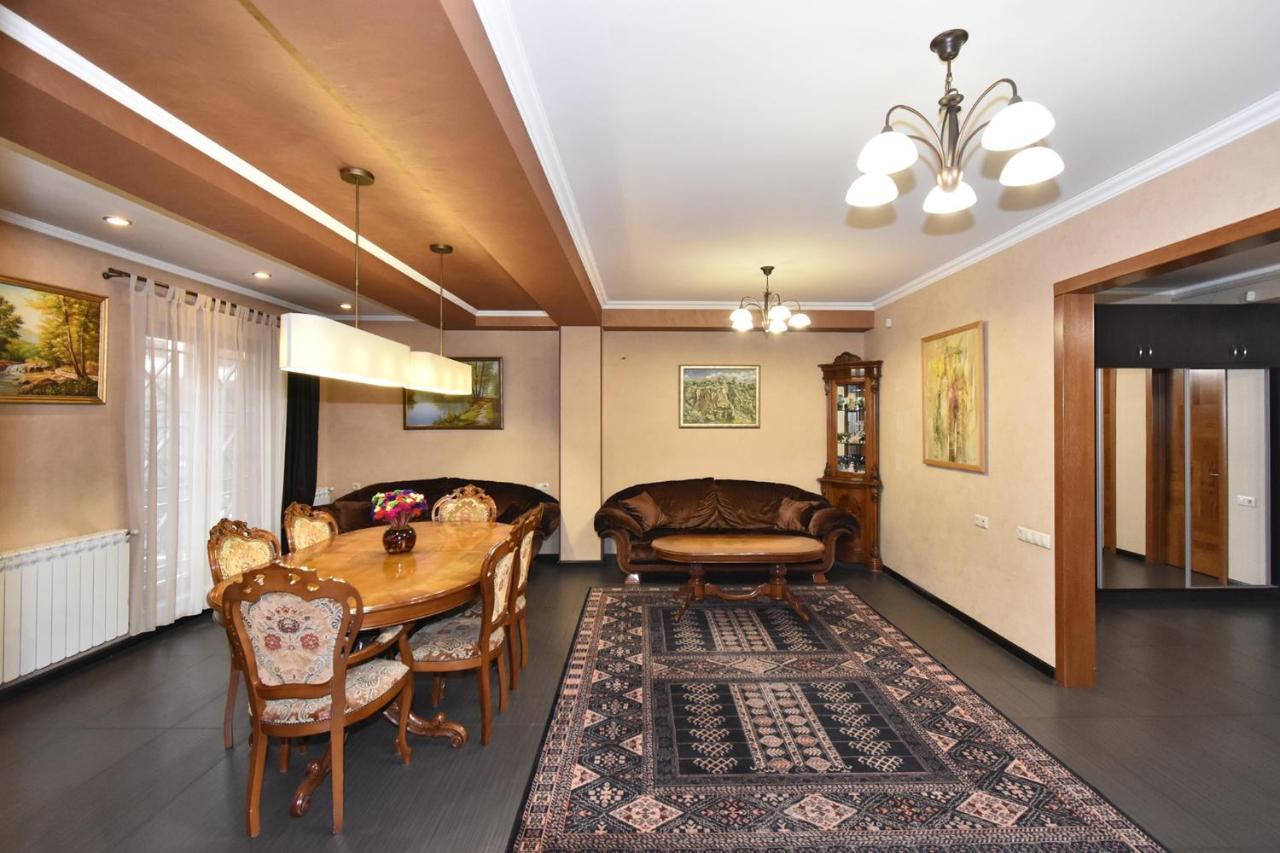 Dos Guest House Jerevan Eksteriør billede